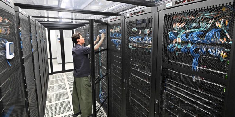 کولوکیشن - Colocation